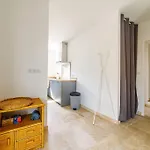 Rez-de-villa Avec Espace Arbore Privatif Διαμέρισμα
