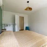 Rez-de-villa Avec Espace Arbore Privatif * Σαιντ-Μαξίμ