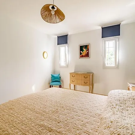 Rez-de-villa Avec Espace Arboré Privatif * Sainte-Maxime