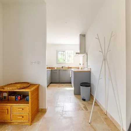 Rez-de-villa Avec Espace Arbore Privatif