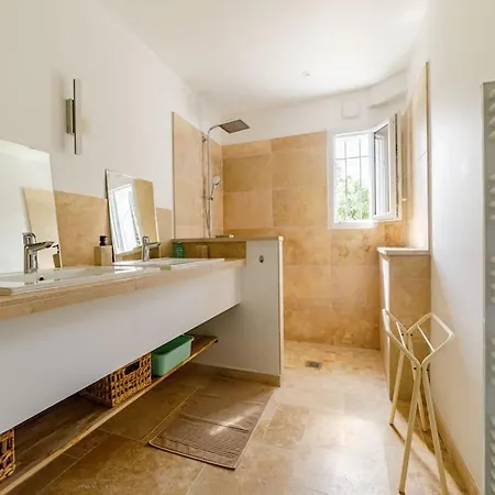 Rez-de-villa Avec Espace Arbore Privatif * サント・マキシム