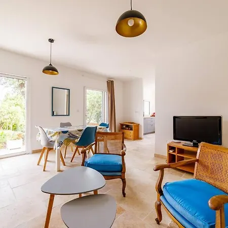 Rez-de-villa Avec Espace Arbore Privatif Apartment *