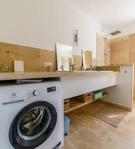 Rez-de-villa Avec Espace Arbore Privatif 생트막시메