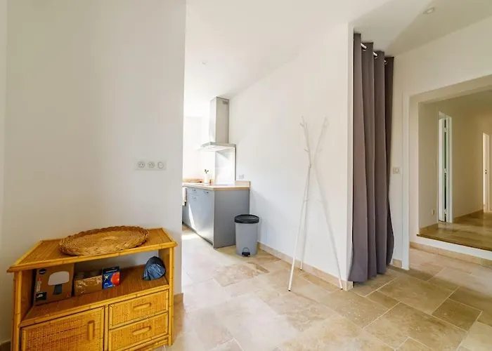 Rez-de-villa Avec Espace Arbore Privatif 아파트